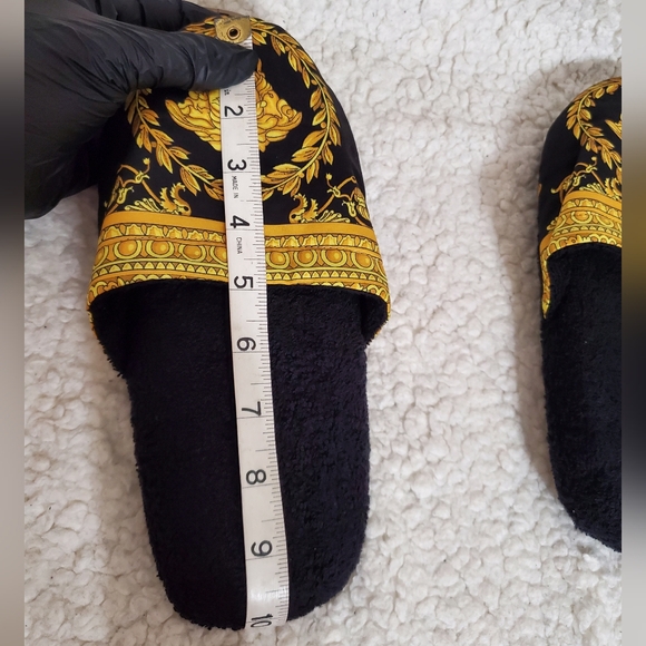Versace Medusa Slippers - Picture 13 of 15